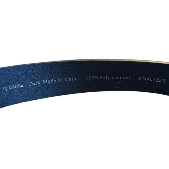 CJ Banks Black and Silver Woman’s Belt 2X/3X - Picture 3 of 6